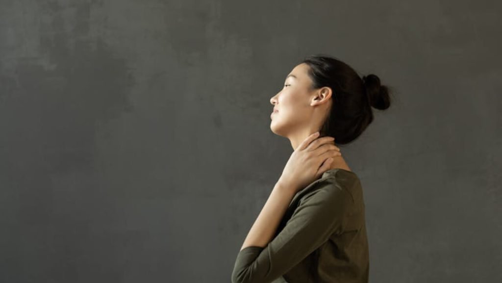 Neck & Shoulder Pain-drsoumyaphysiotherapy